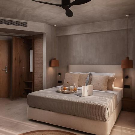 Myra Hotel Kavála ภายนอก รูปภาพ
