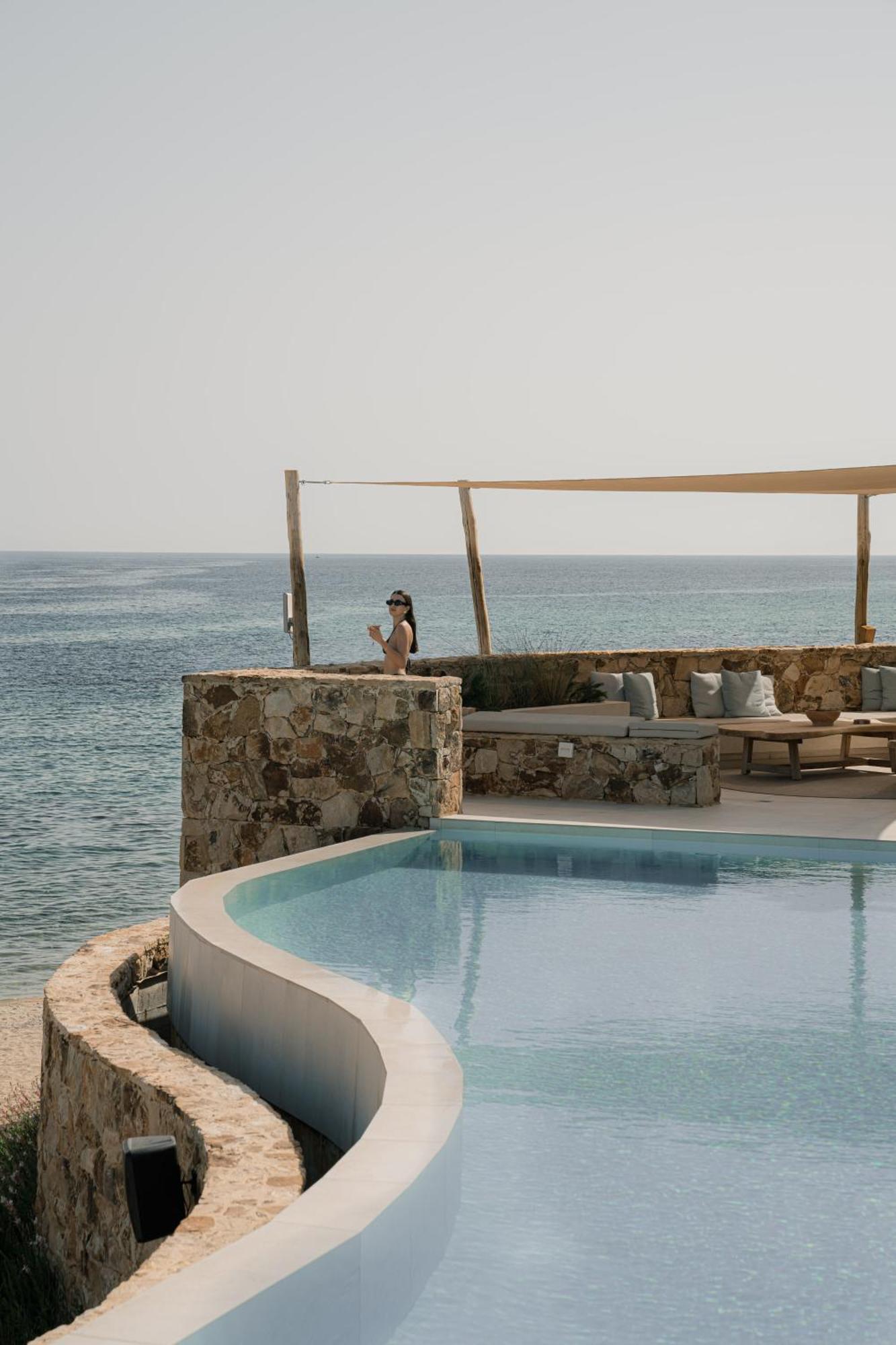 Myra Hotel Kavála ภายนอก รูปภาพ